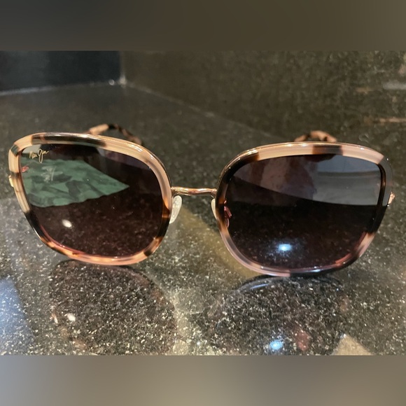 Maui Jim Pua Tortoise Sunglasses, NWOT - Picture 7 of 11